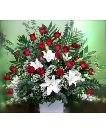 Pure Elegance Basket