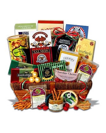 DELUXE SNACK BASKET