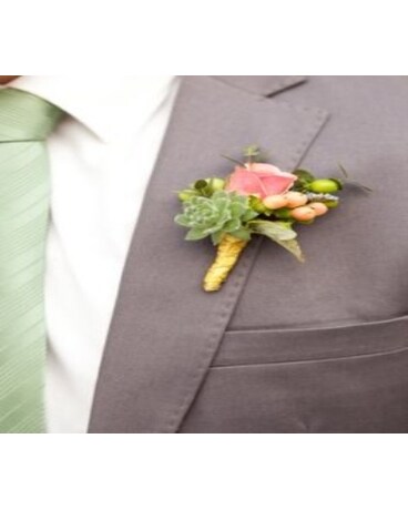 floral boutonniere