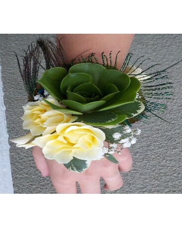 corsage in fond du lac wi haentze floral co haentzes floral