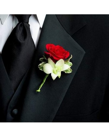 Love Everlasting Boutonniere