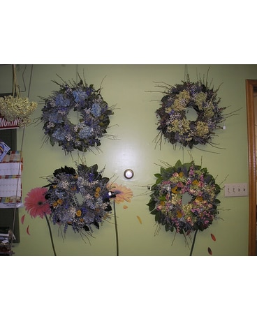Dried Wreaths with Mixed Colors