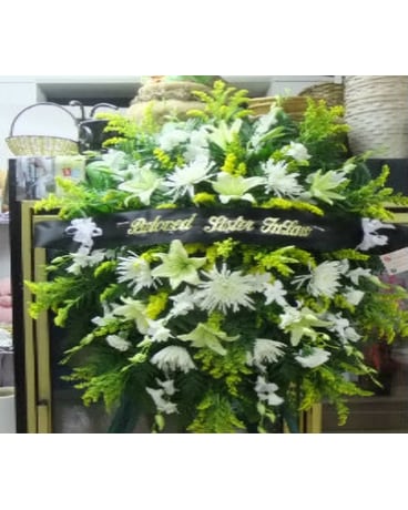 yellow and white stand spray