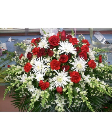 CS-32 Elegant Casket Spray