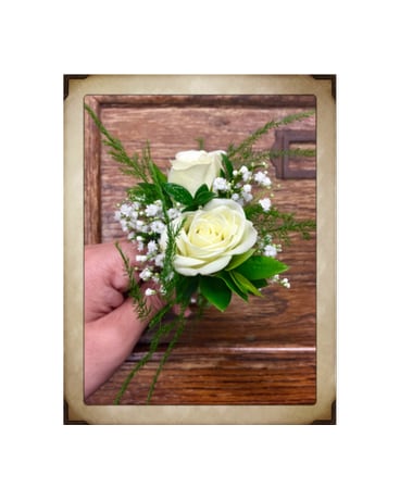 2 Baby Rose Boutonnière