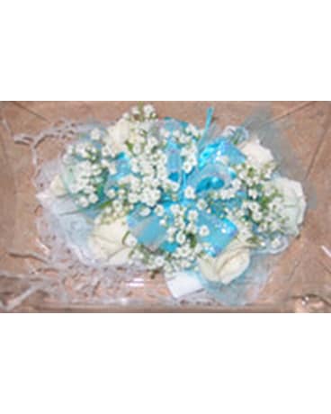 white rose wristlet