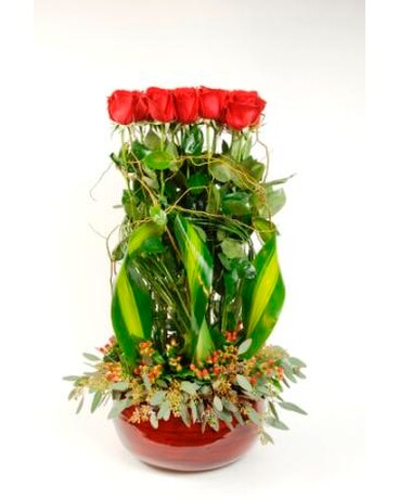 Boca-Raton-Florist-Elegant-Red-Roses-Stand