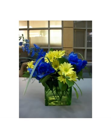 CUSTOM CENTERPIECES