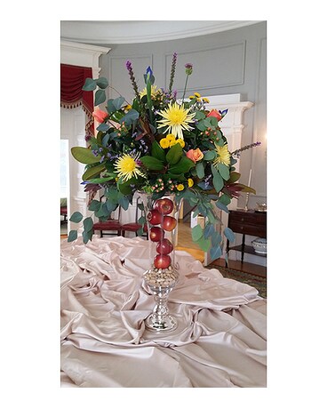 CUSTOM CENTERPIECES