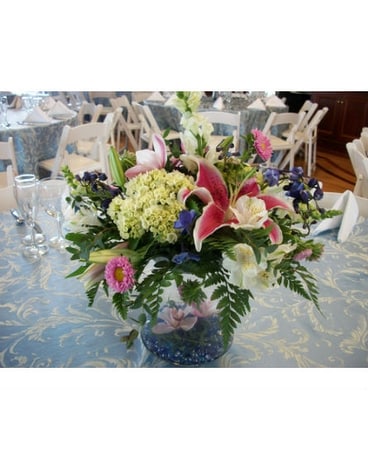 CUSTOM CENTERPIECES