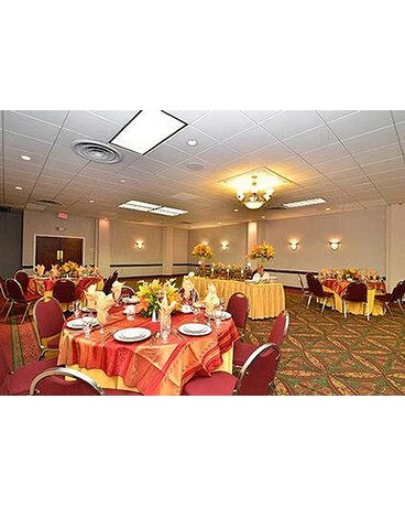 CUSTOM CENTERPIECES