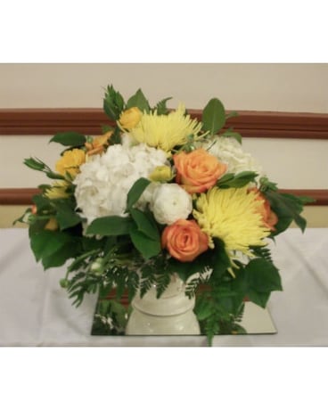 CUSTOM CENTERPIECES