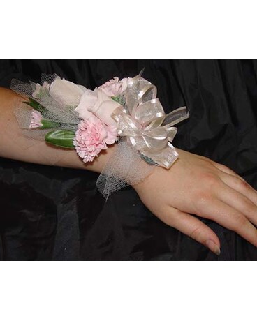 2 Pink Roses Wrist with Minis