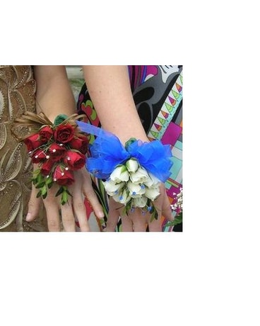 Mini Rose Wrist Corsage