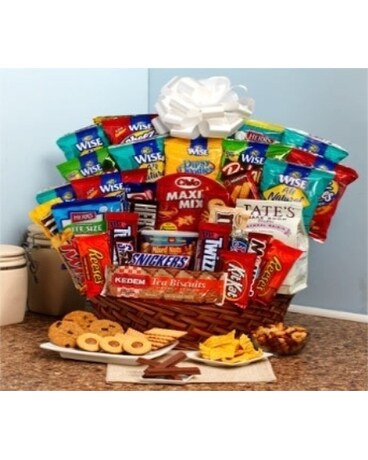 SUPER SWEET GIFT BASKET