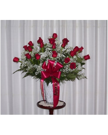 24 Roses Vased