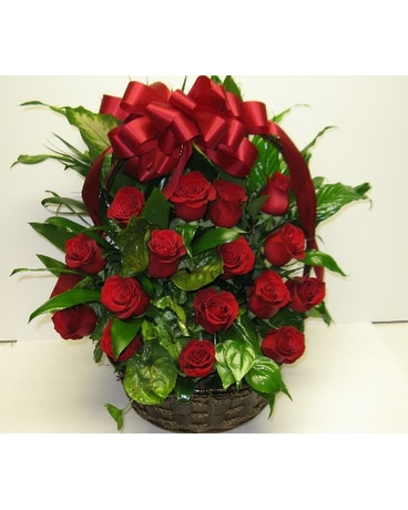 Premium Red Rose Garden In Waverly Ny Jayne S Flowers And Gifts Premium Red Rose Garden