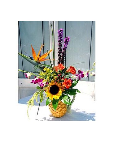 Pineapple Water Pitcher Bouquet