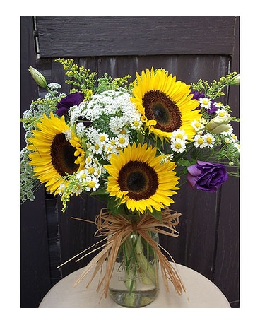 Sunflower ‘Mason’ Jar Flower Arrangement