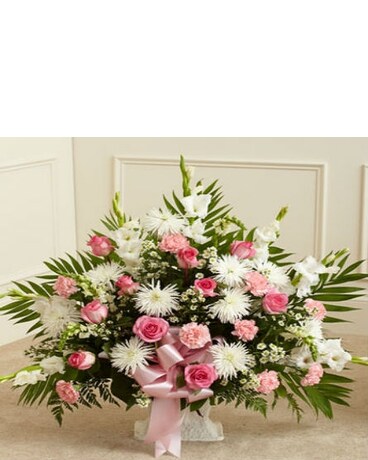 Tradidional White & Pink Sympathy Spray