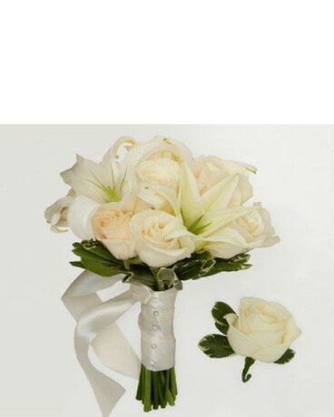 Ivory Inspirations Bridesmaid Bouquet & Groomsman