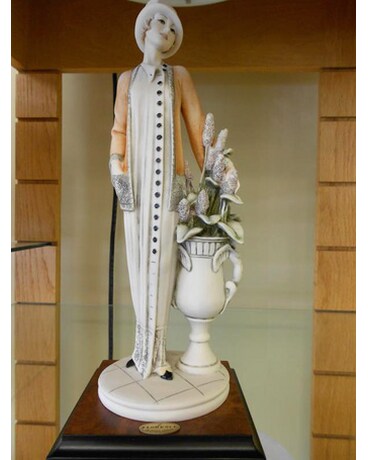 Elegant-Lady  $440.00