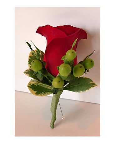 Red Rose boutonniere w/ Berries