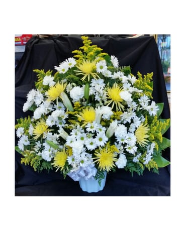 MTF606 Mixed Spring Fan Style w/ White Lilies