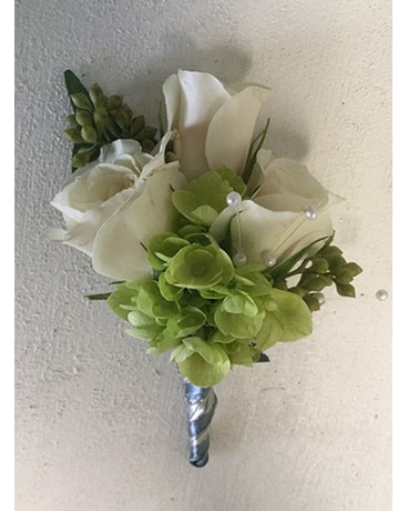 Roses Boutonniere