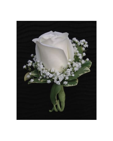 Rose Boutonniere with Babies Breath