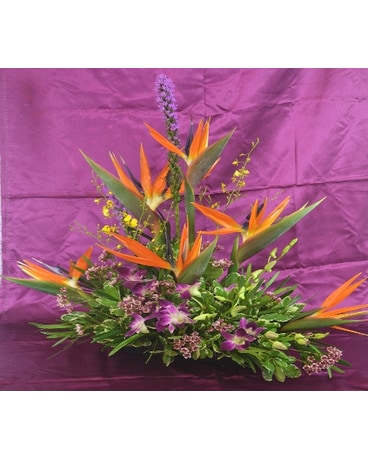 Tropical Paradise Supreme Flower Arrangement