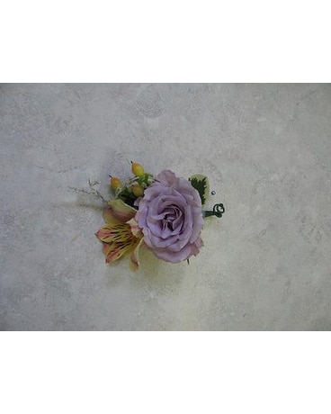 Cream and Lavender Boutonniere