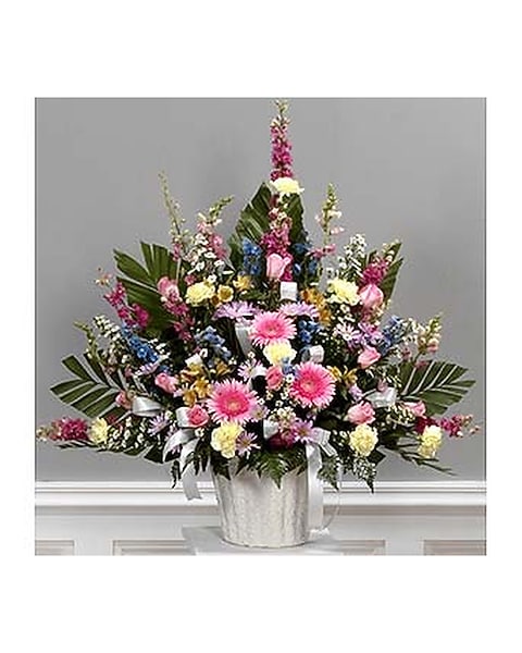 Mixed Garden Floral Traditional Arrangement in Southfield MI 