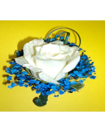 SPARKLING WHITE ROSE BOUTONNIERE