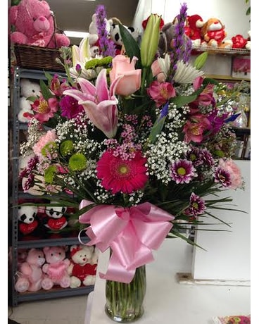 She's Feminine Vase Arrangement