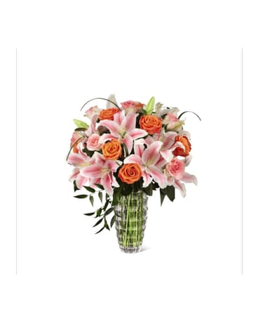 The FTD Sweetly Stunning™ Luxury Bouquet