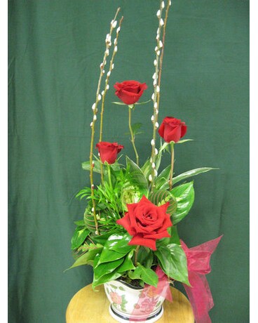 Dish Garden with Roses