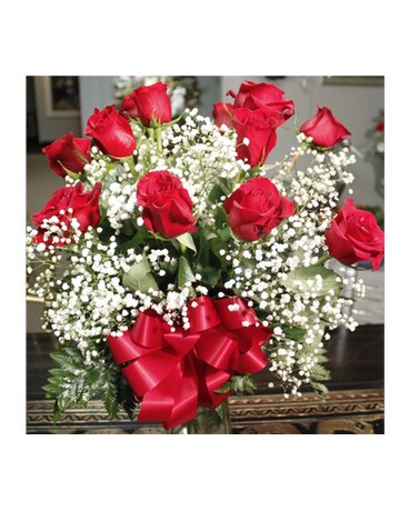 Nance's Exclusive Traditional Dozen Roses Bouquet