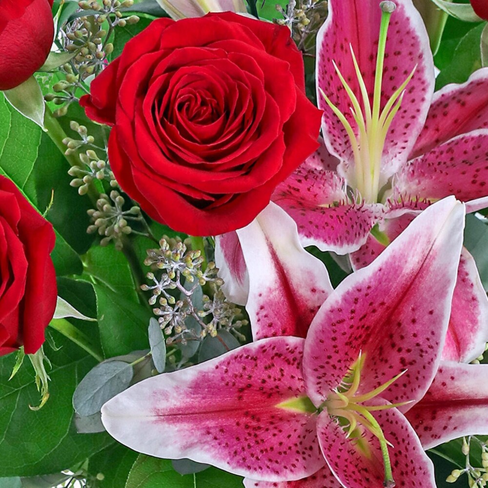 Roses and Romance in Scott LA - Leona Sue's Florist, Inc.