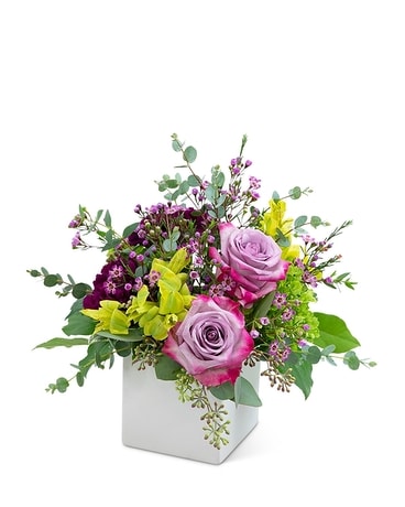 Bel Air Babe Flower Arrangement