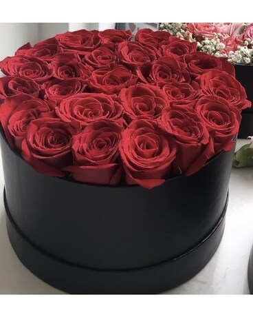 Love In A Box-24 Romantic Kisses Flower Arrangement