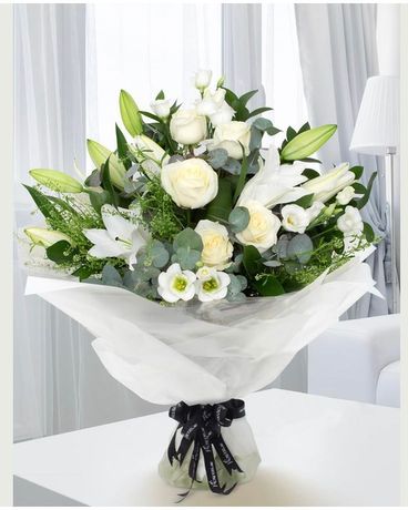 Elegance Flower Arrangement