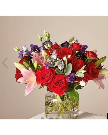 Truly Stunning Bouquet Flower Arrangement