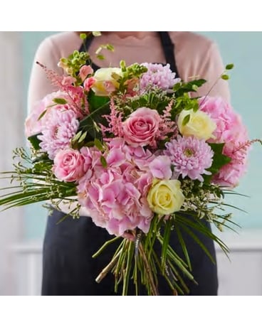 Exquisite Elsa Flower Arrangement