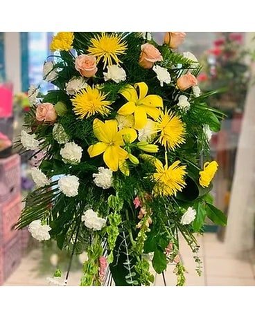 Standing Spray #39 White & Yellow Designer Choice Flower Arrangement