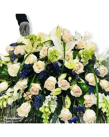 Casket Spray#21 Flower Arrangement