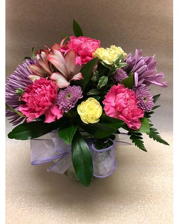 SPRING BOUQUET Flower Arrangement
