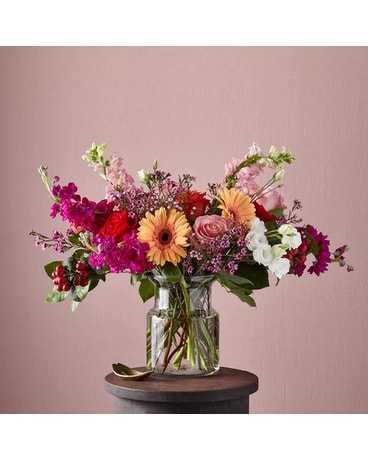 Grand Gesture Flower Arrangement