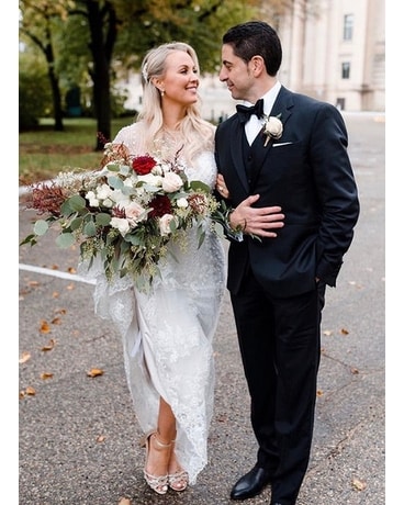 Classic Wedding Bouquet Flower Arrangement