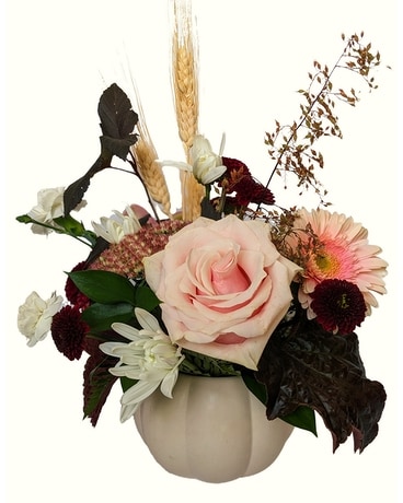 Itty Bitty Pinky Flower Arrangement
